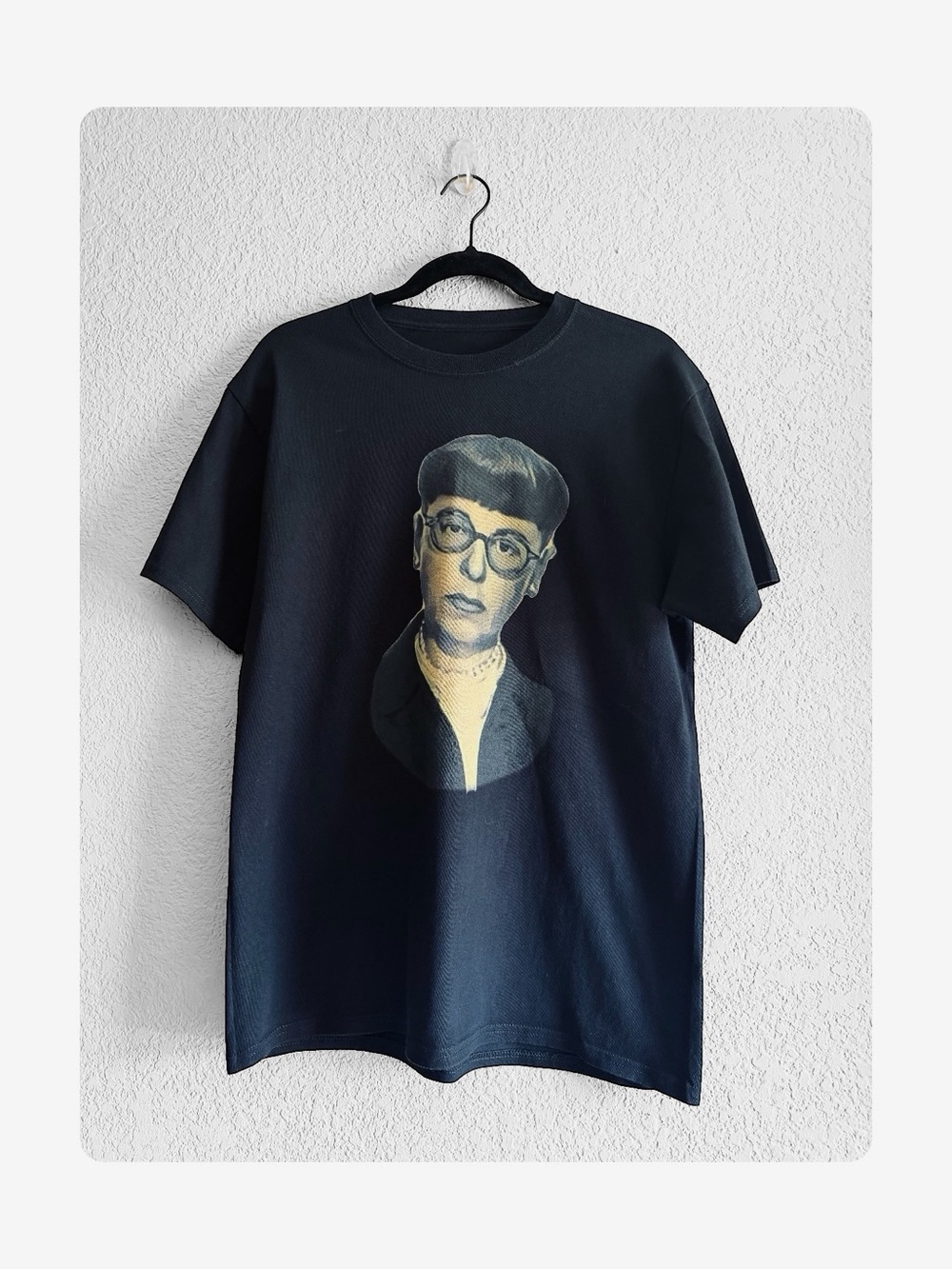 ★ Costume designer Elevated Basic Edith Head Casual Unisex T-shirt - Black ★